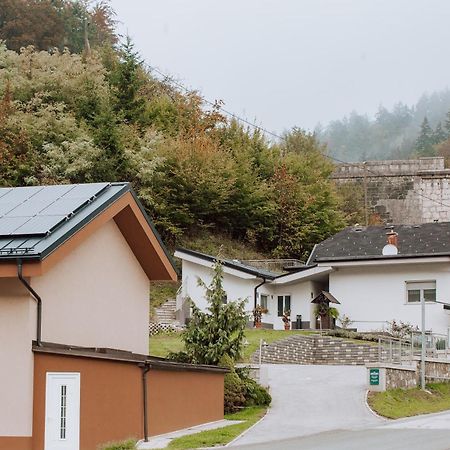 Gostisce Krivograd Hotel Prevalje Ngoại thất bức ảnh