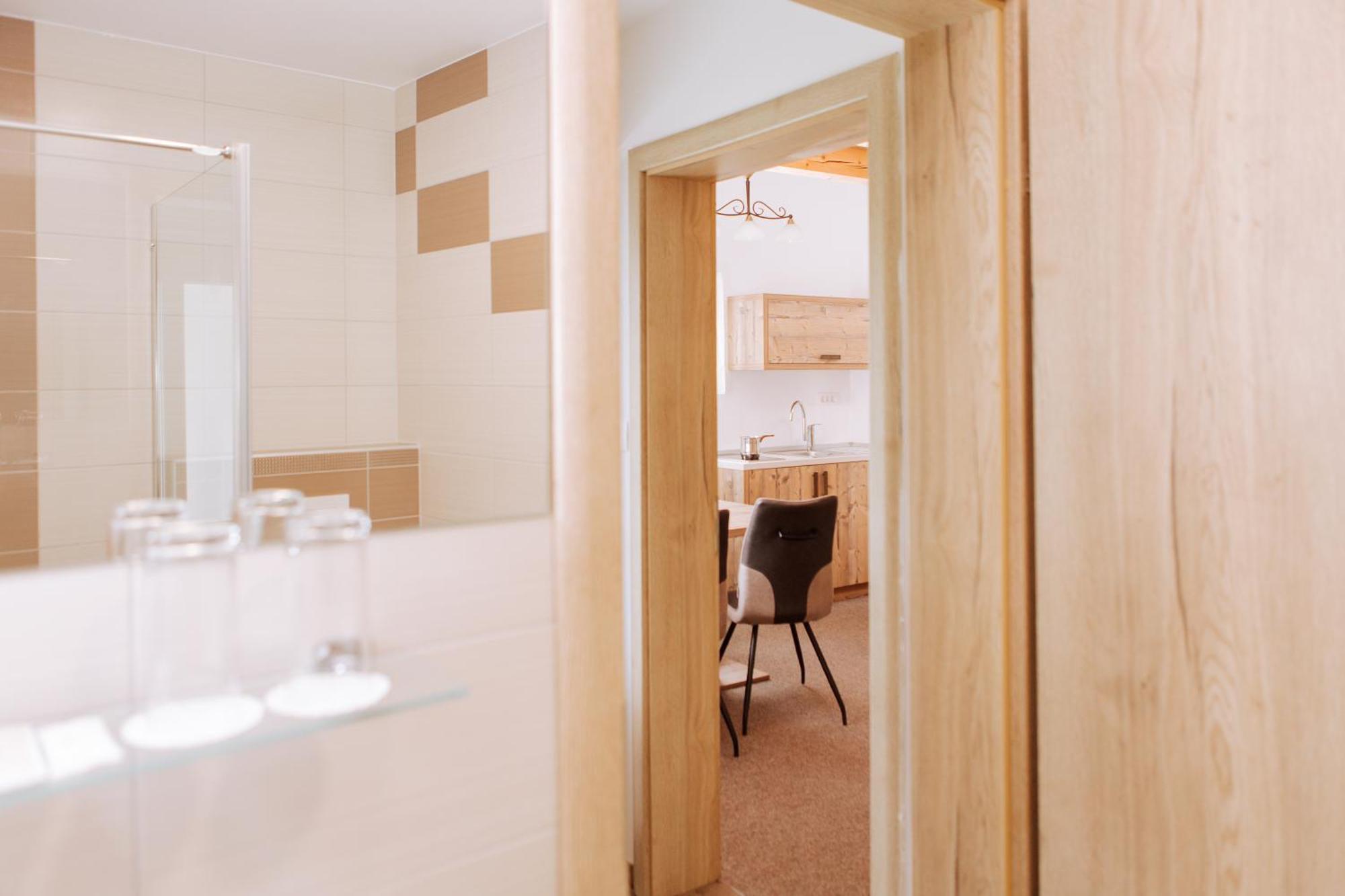 Gostisce Krivograd Hotel Prevalje Phòng bức ảnh