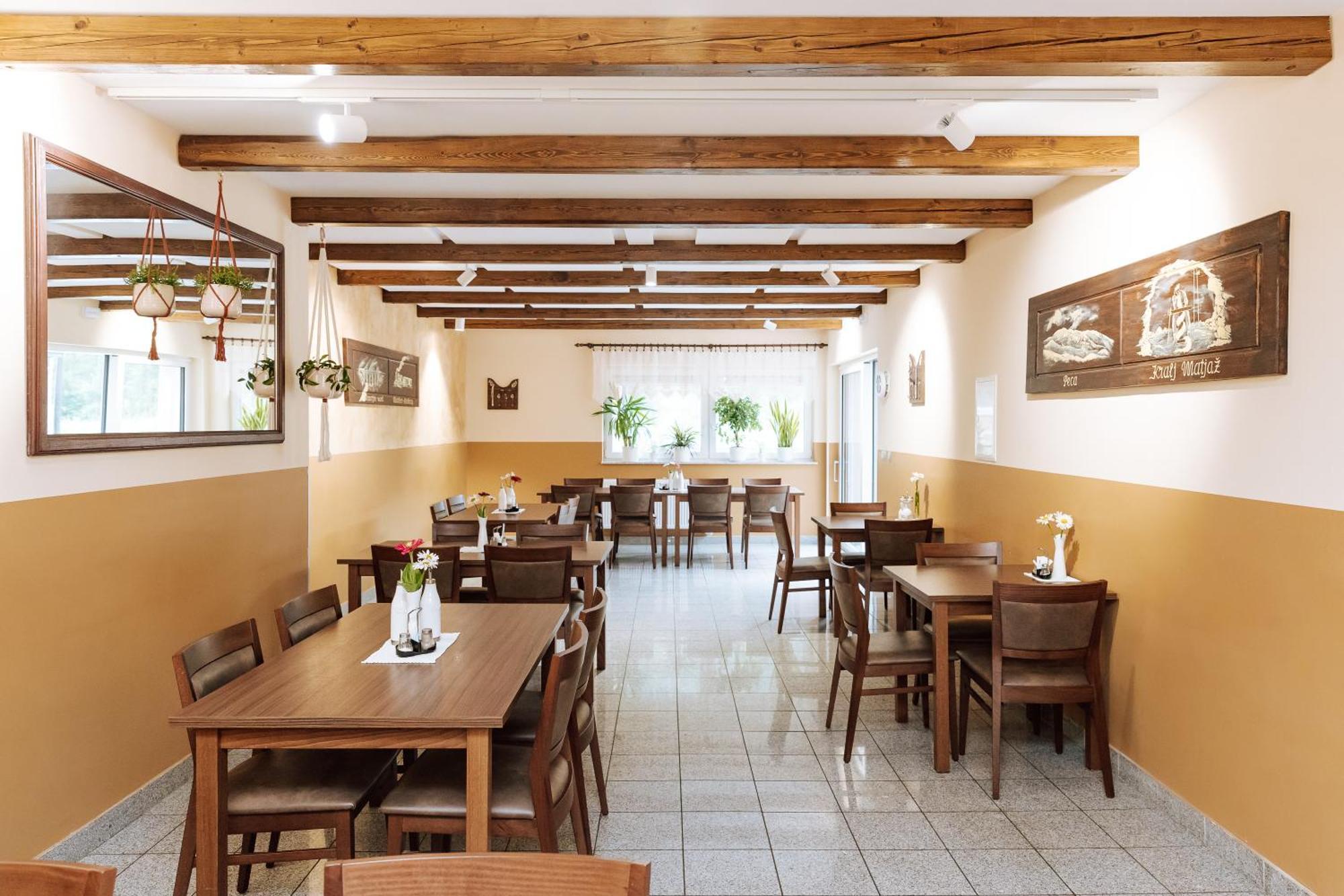 Gostisce Krivograd Hotel Prevalje Ngoại thất bức ảnh