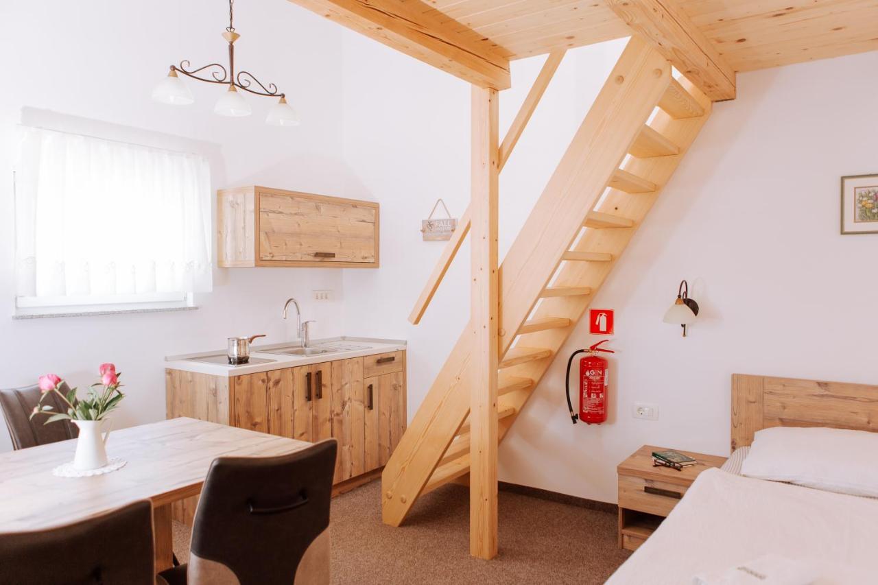 Gostisce Krivograd Hotel Prevalje Ngoại thất bức ảnh